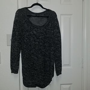 Knitted sweater only worn once, too small
